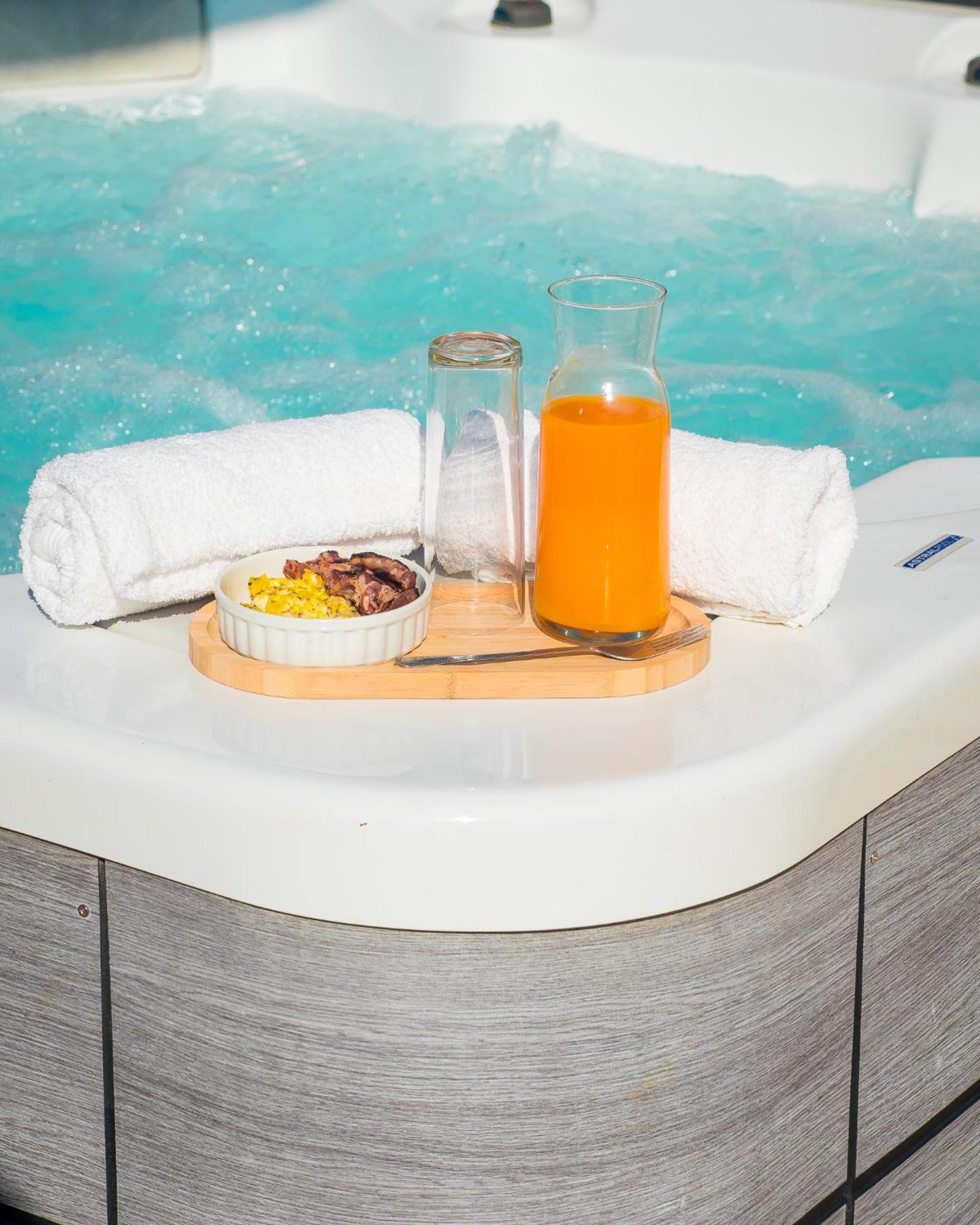 Evasion En Plein Coeur De La Ville Studio Jacuzzis Sauna Et Piscine Au Centre De פורט-לואיס מראה חיצוני תמונה